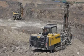 First Andes Silver acelera exploración en Santas Gloria con tecnología innovadora