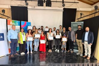 FLS, Vetas de Talento y Santo Tomás celebran el exitoso cierre del programa de capacitación «Operación de Equipos Móviles»