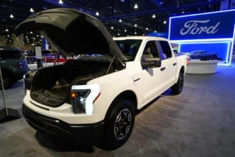 Ford reduce a la mitad su acuerdo de suministro de litio con Liontown y retrasa entregas hasta 2029