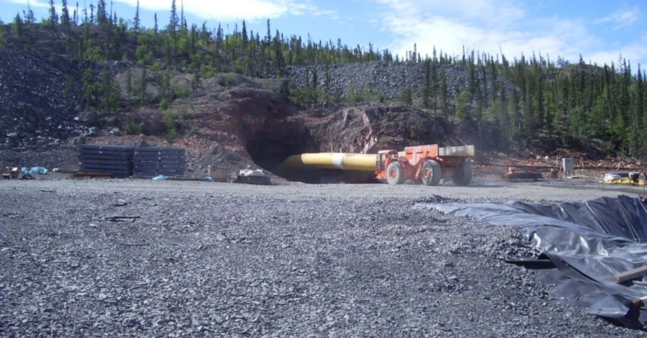Fortune Minerals obtiene financiamiento para refinería clave en Alberta, Canadá