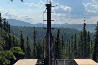 Freegold Drills 2,94 g/t Au sobre 58,4 m en Golden Summit