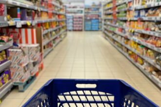 Funcionamiento del comercio en Semana Santa: ¿Abren los supermercados durante el feriado?