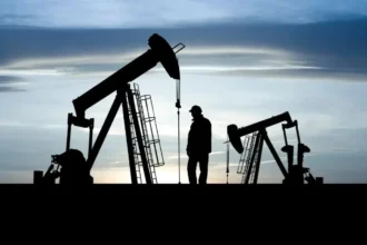 Gas en Europa rebota 8,6% y el Brent supera US$100 tras tensión con Irán