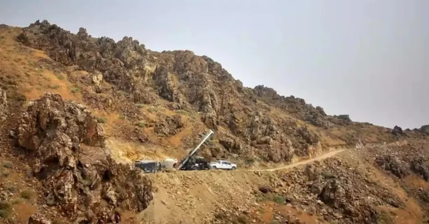 Giant Mining amplía a C$15 millones su programa de venta de acciones en mercado