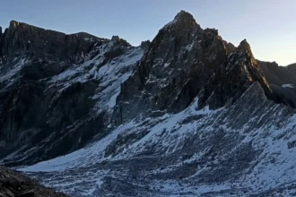 Glaciar Echaurren Norte pierde 65% de su superficie y expone riesgo hídrico en la Región Metropolitana