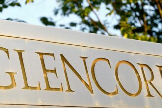 Glencore espera ahorro de mil millones y amplía beneficios de negociación