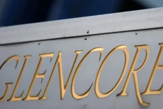 Glencore recupera control de Access World tras incumplimiento financiero de GCM