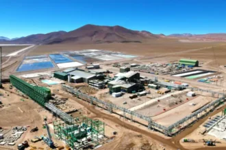 Glencore y Rio Tinto reabren negociaciones por fusión y reconfiguran el mapa minero argentino