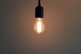 Gobierno analiza fórmula para enfrentar nueva alza de la luz por deuda del VAD y ministra Rincón dice que esperan “buenas noticias”