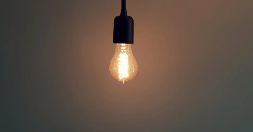 Gobierno analiza fórmula para enfrentar nueva alza de la luz por deuda del VAD y ministra Rincón dice que esperan “buenas noticias”