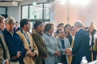 Gobierno destaca avances en seguridad, inversión y agenda social en primer mes de gestión