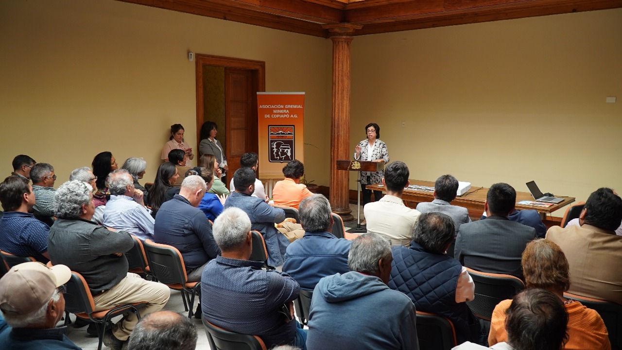 Gobierno lanza la Política de Fomento a la Pequeña Minería en Atacama
