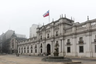 Gobierno propone reintegración tributaria y baja de impuestos: impacto económico en debate