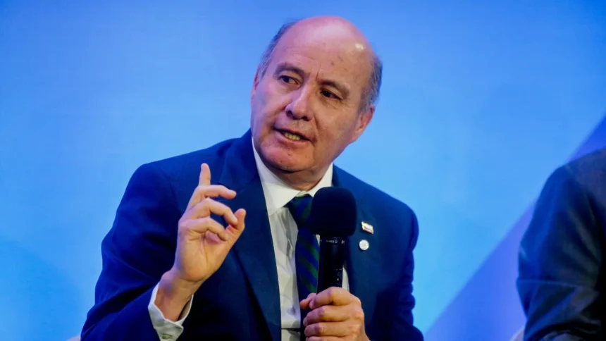 Gobierno refuerza cobro del CAE: retenciones, embargos y remates en discusión