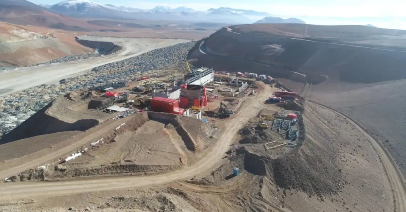 Gold Fields y ABB modernizan operaciones mineras en Salares Norte con tecnología digital
