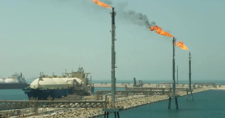 Golpe al GNL de Catar: QatarEnergy activa medidas por daños en Ras Laffan que comprometen contratos por años