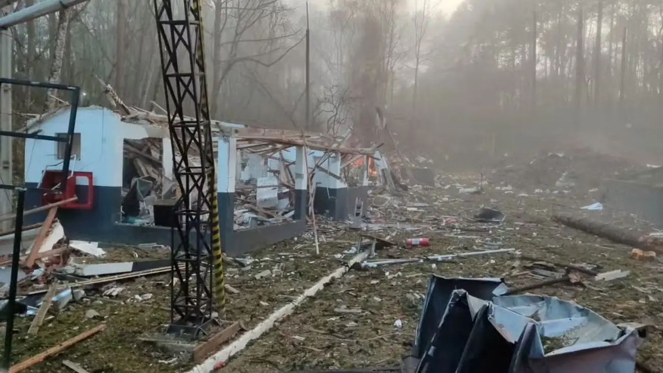 Grave explosión en fábrica de Enaex en Quatro Barras: 15 heridos