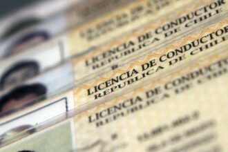Guía Completa 2025: Cómo Obtener la Licencia de Conducir Clase B – Requisitos y Educación Necesaria