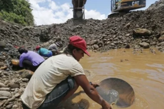 Las pequeñas mineras, las más afectadas por la crisis del ácido sulfúrico