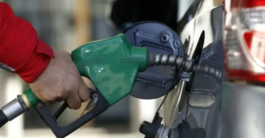 Hacienda revisa el Mepco por alza del petróleo: costo fiscal podría llegar a US$3.000 millones y Gobierno prepara plan para la parafina