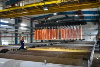 Hacienda y Dipres fijan precio de referencia del cobre en US$4,38 para Presupuesto 2026