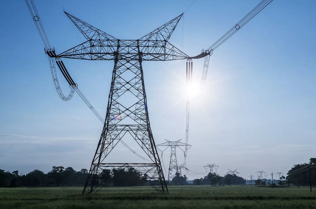Hitachi Energy y AWS impulsan la innovación en la nube para acelerar la transición energética