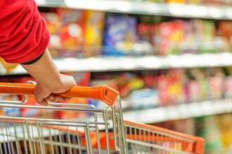 Horarios y Apertura de Comercios en Semana Santa 2025 en Chile: Todo lo que Debes Saber
