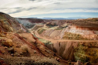 Hycroft encarga revisión de opciones de minería subterránea en Nevada
