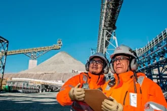 Imacec de noviembre confirma desaceleración: la minería vuelve a restar dinamismo a la actividad