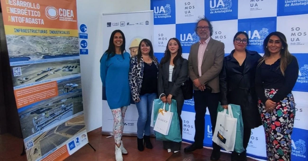 Impulsan el liderazgo femenino en energía solar con becas en la Universidad de Antofagasta