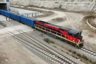 Inundaciones en Angola frenan el corredor Lobito y afectan exportaciones mineras
