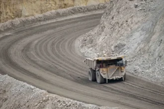 Inversión saudí en Chile: el hito de US$2.500 millones que anticipa su apuesta por cobre y litio