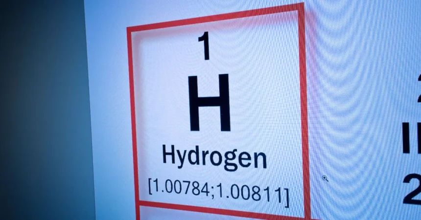 Investigadores de UNIST logran reciclar PET a 100 °C y obtener hidrógeno limpio en el mismo proceso