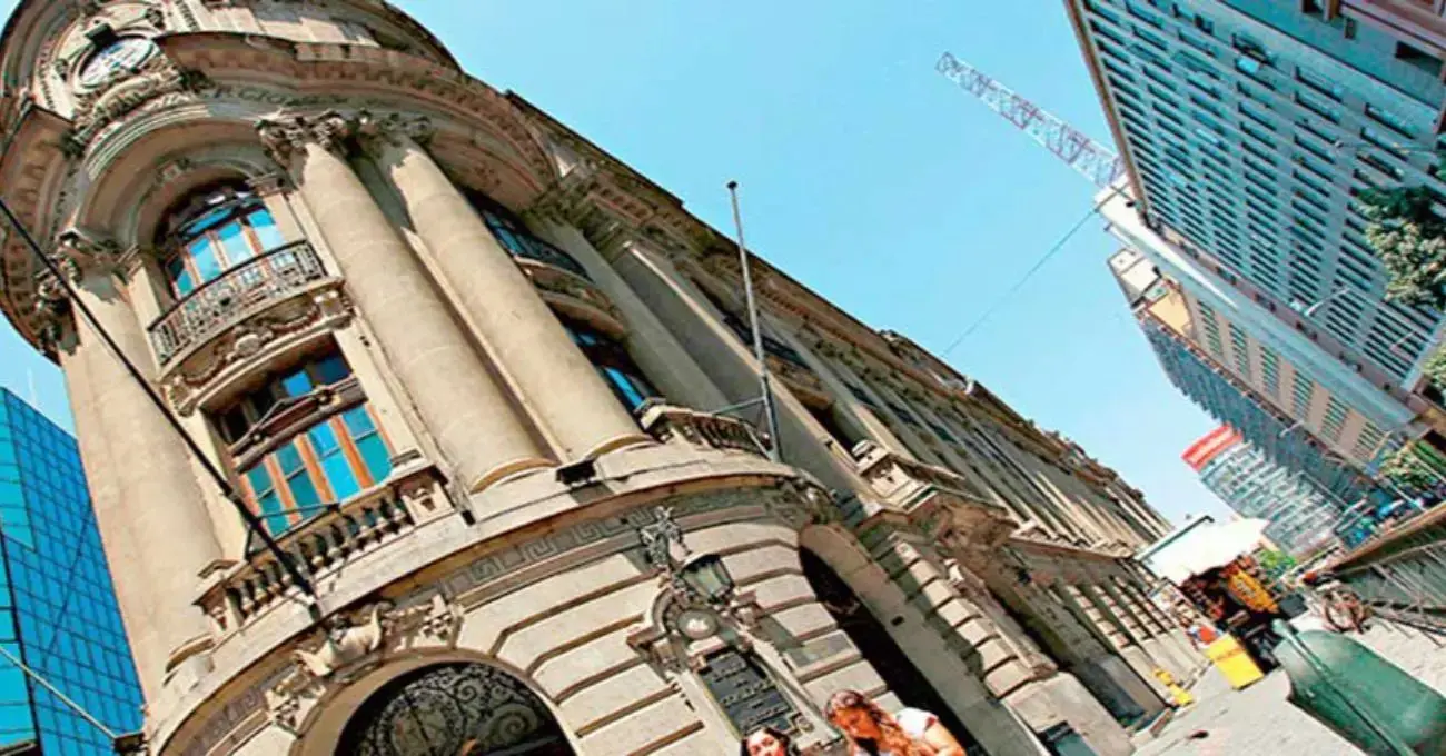 IPSA vuelve sobre los 11.000 puntos tras caer 2,14%: Latam y SQM marcan el pulso en la apertura del 11 de febrero