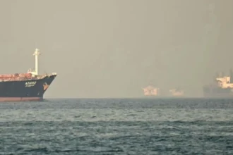 Irán advierte con minar las rutas del golfo Pérsico si Estados Unidos ataca sus islas