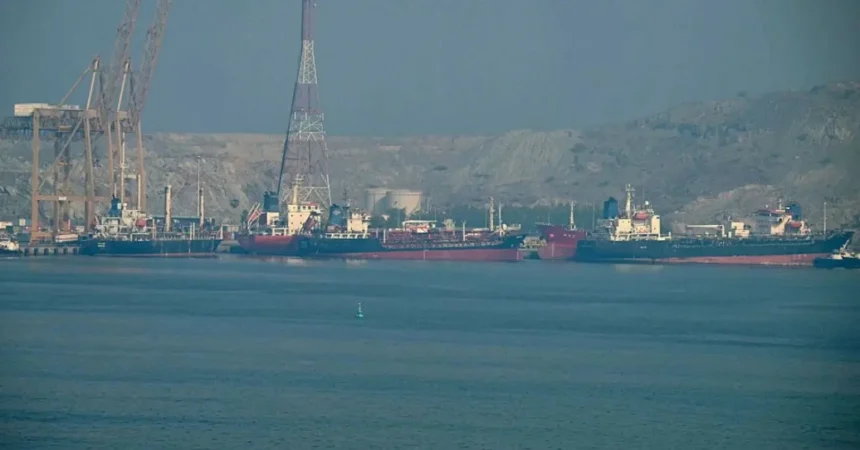 Irán impone «nuevo régimen» en Ormuz y aumenta tensiones geopolíticas globales