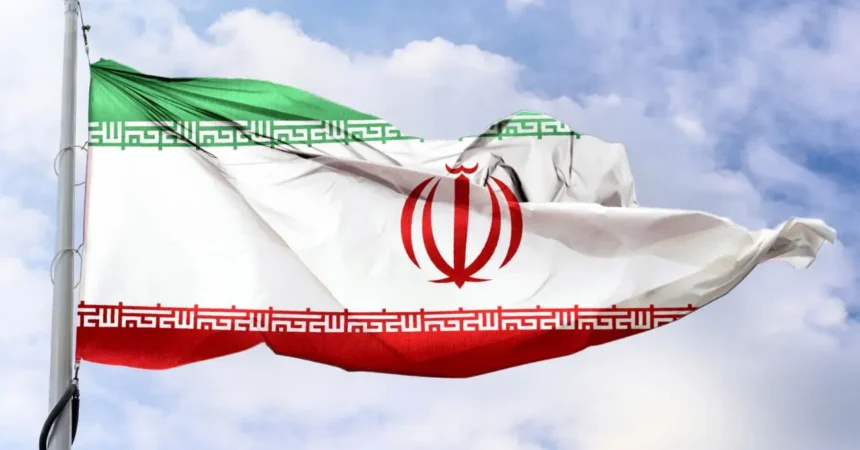 Irán promete no atacar a vecinos salvo agresiones en medio de tensiones
