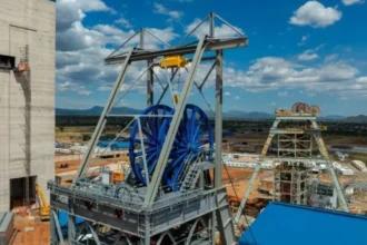 Ivanhoe Mines quintuplicará producción de metales preciosos en Platreef para 2027