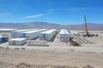 Justicia de La Rioja ordena frenar por 30 días el proyecto Vicuña y bloquea tránsito minero por su territorio