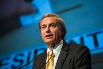 Kast busca equilibrar relaciones de Chile entre China y Estados Unidos