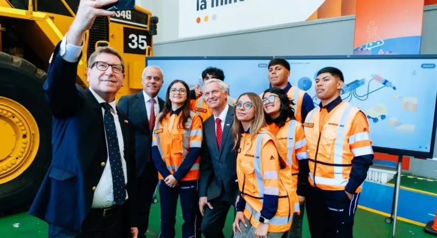 Kast respalda inversión de US$5.000 millones de Escondida | BHP y destaca su impacto en Antofagasta