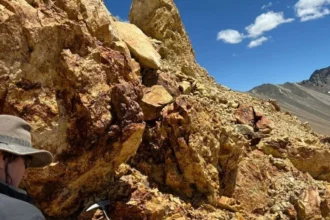 Kobrea acelera perforaciones en El Perdido: avanza con 3 pozos y busca confirmar sistema de pórfido antes de lluvias