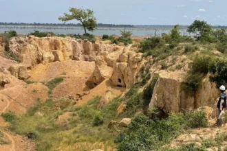 Koulou Gold consolida 601,9 km2 adicionales adyacentes a Assuéfry