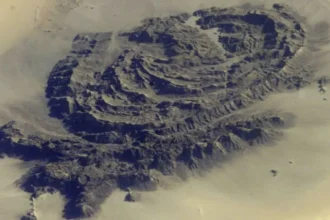 La imagen que volvió a poner al “Ojo del Sáhara” bajo la lupa de la NASA