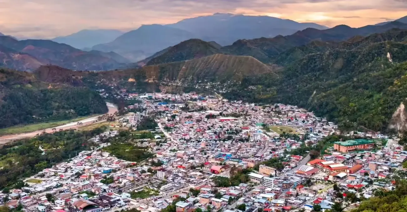La Rinconada: el “techo habitado” del planeta bajo presión minera y sanitaria Altitud extrema y un récord con matices