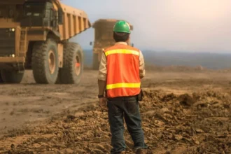 La tercerización en la minería chilena supera el 50% de la fuerza laboral