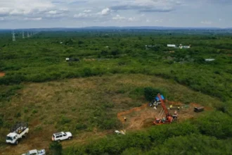 Lake Victoria Gold acelera la perforación en el Área C de Imwelo con la movilización de la segunda plataforma
