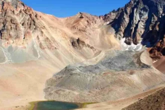 Ley de Glaciares: minería afirma que usa solo 1% del agua industrial y empuja una “aclaración” clave del periglacial