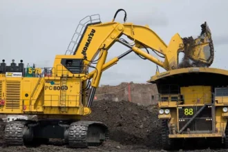 Lomas Bayas culmina 2025 con una histórica modernización de su flota minera y nuevas metas en eficiencia operacional