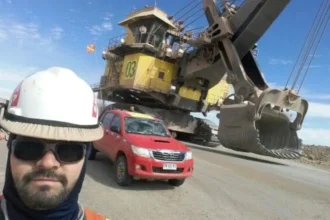 Lomas Bayas extiende 10 años la vida útil de su Pala 203 tras overhaul de 60.000 horas